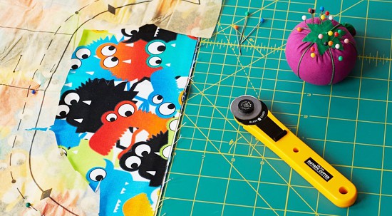 olfa-rotary-cutter-on-cutting-mat